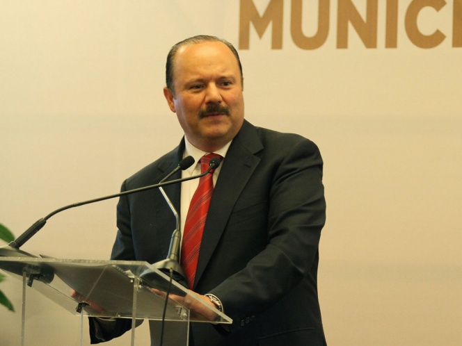 PRI expulsa a César Duarte
