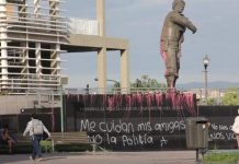 Grupos feministas vandalizan monumentos