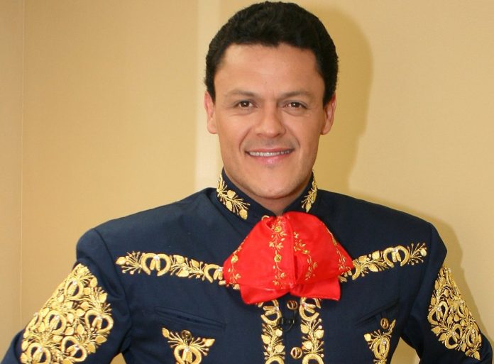 pedro fernandez