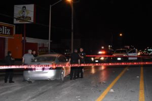 Asalta Alsuper y lo detienen tras persecución frente a “la peni” 1 asaltante 2