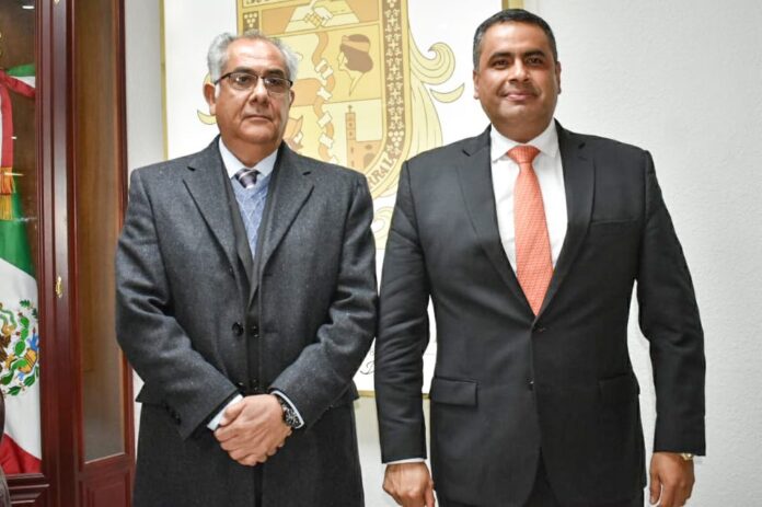 SOLICITA LICENCIA ALCALDE ALFREDO LOZOYA