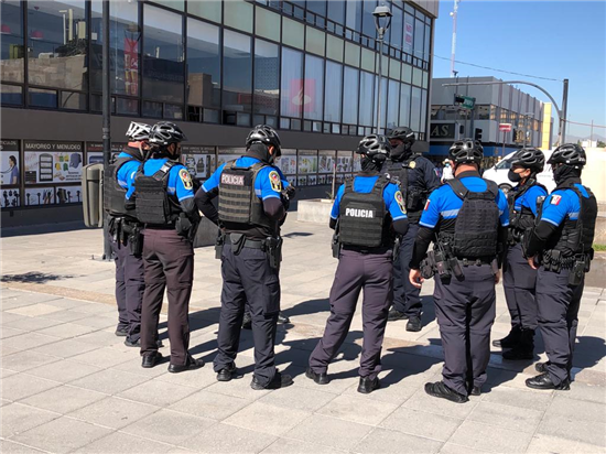 Policía