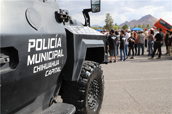 policía