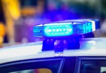 Portar estrobos en autos particulares es ilegal y amerita sanción