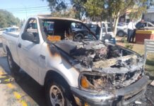 Incendio de vehículo particular en la Comandancia DARE se debió a falla técnica