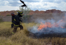 Pide Bomberos evitar quemar llantas, basura o pasto para evitar problemas de salud y daños al ambiente