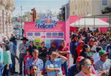Celebran cientos de chihuahuenses el día de la familia con actividades en Plaza de Armas