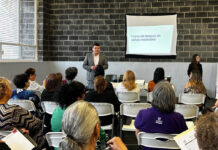 Capacitan a personal de centros comunitarios en Lengua de Señas Mexicana