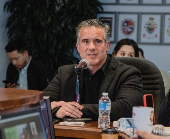 Luis Aguilar