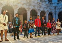 Engalana Palacio de Gobierno con la pasarela de ropas tradicionales “Umugí Sumí”