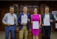 Firma Alcalde convenio con SICT para entrega de carretera federal al Municipio