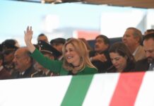 Maru Campos preside desfile conmemorativo por el 114 aniversario del Inicio de la Revolución Mexicana