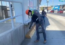 Fumigan y sanitizan 40 estaciones y 104 unidades del JuárezBus