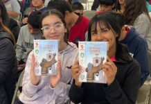 Presentan estudiantes de Secundaria el libro “Ciudad Juárez, tierra de gente valiente esforzada y trabajadora”