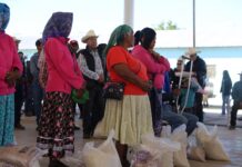 Reparte SPyCI seis toneladas de granos y 300 chamarras en Guazapares