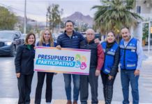 Recorre Marco Bonilla calle Samaniego para entregar nuevo camino pavimentado