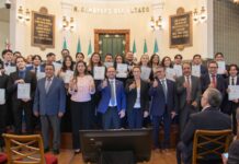 Concluyen 22 chihuahuenses especialización en semiconductores y alta tecnología en Taiwán
