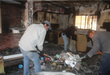 Atiende Municipio solicitud de limpieza en vivienda quemada