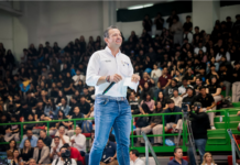 Comparte Marco Bonilla estrategias de prevención con estudiantes de bachillerato durante asamblea de la RMCAN en Ciudad Juárez