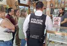 Promueve Policía Municipal medidas de seguridad para comerciantes del Centro Histórico