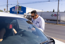 Acerca Marco Bonilla programas y servicios del Gobierno Municipal a las familias