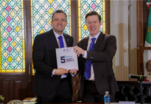 Entrega Marco Bonilla al Ayuntamiento su Quinto Informe de Gobierno