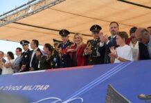 Maru Campos encabeza desfile por el 216 Aniversario de la Independencia de México