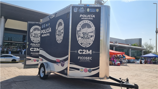 policía