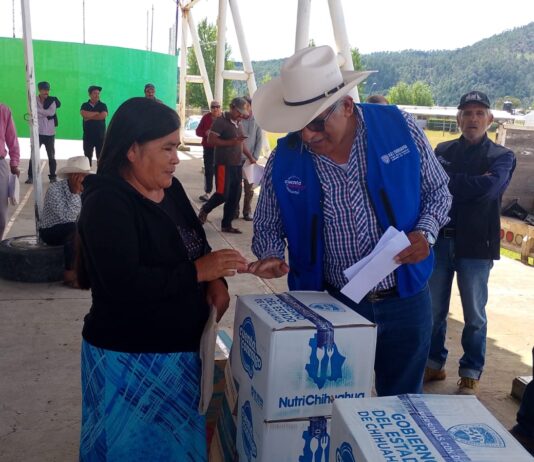 Acerca Estado apoyos alimentarios, educativos y productivos a familias de Guadalupe y Calvo
