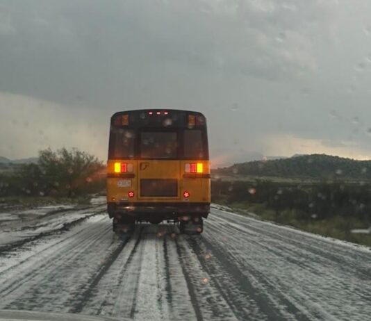 Prevé CEPC lluvias y vientos fuertes durante este sábado en la entidad lluvia clima 1 e1792872375202